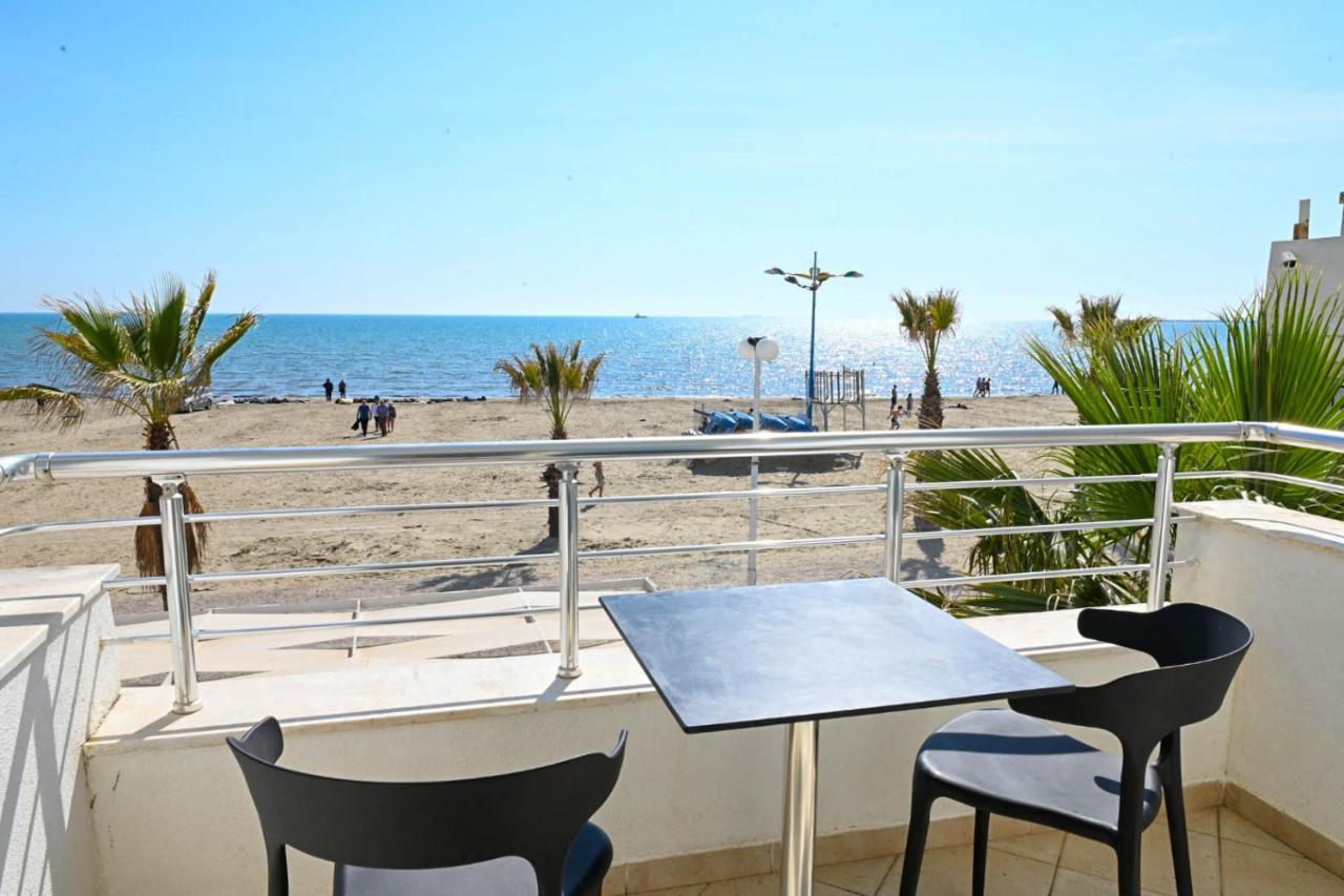 Wave Beachfront Apartments Durrës Zewnętrze zdjęcie