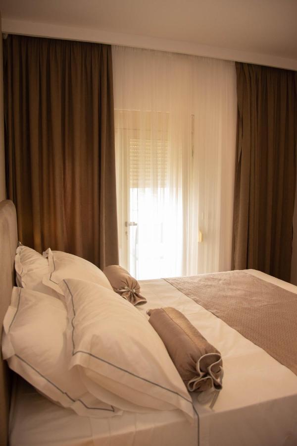 Wave Beachfront Apartments Durrës Zewnętrze zdjęcie