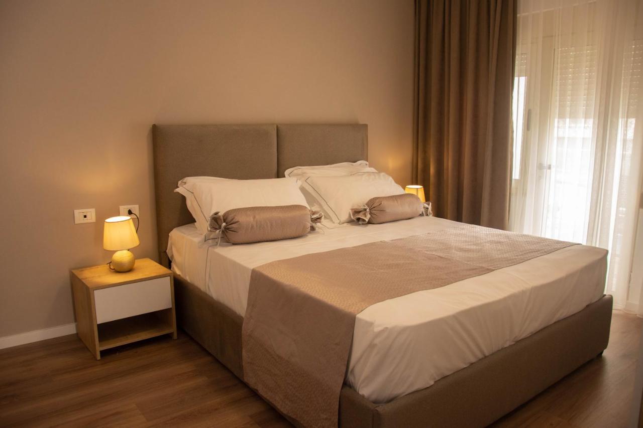 Wave Beachfront Apartments Durrës Zewnętrze zdjęcie