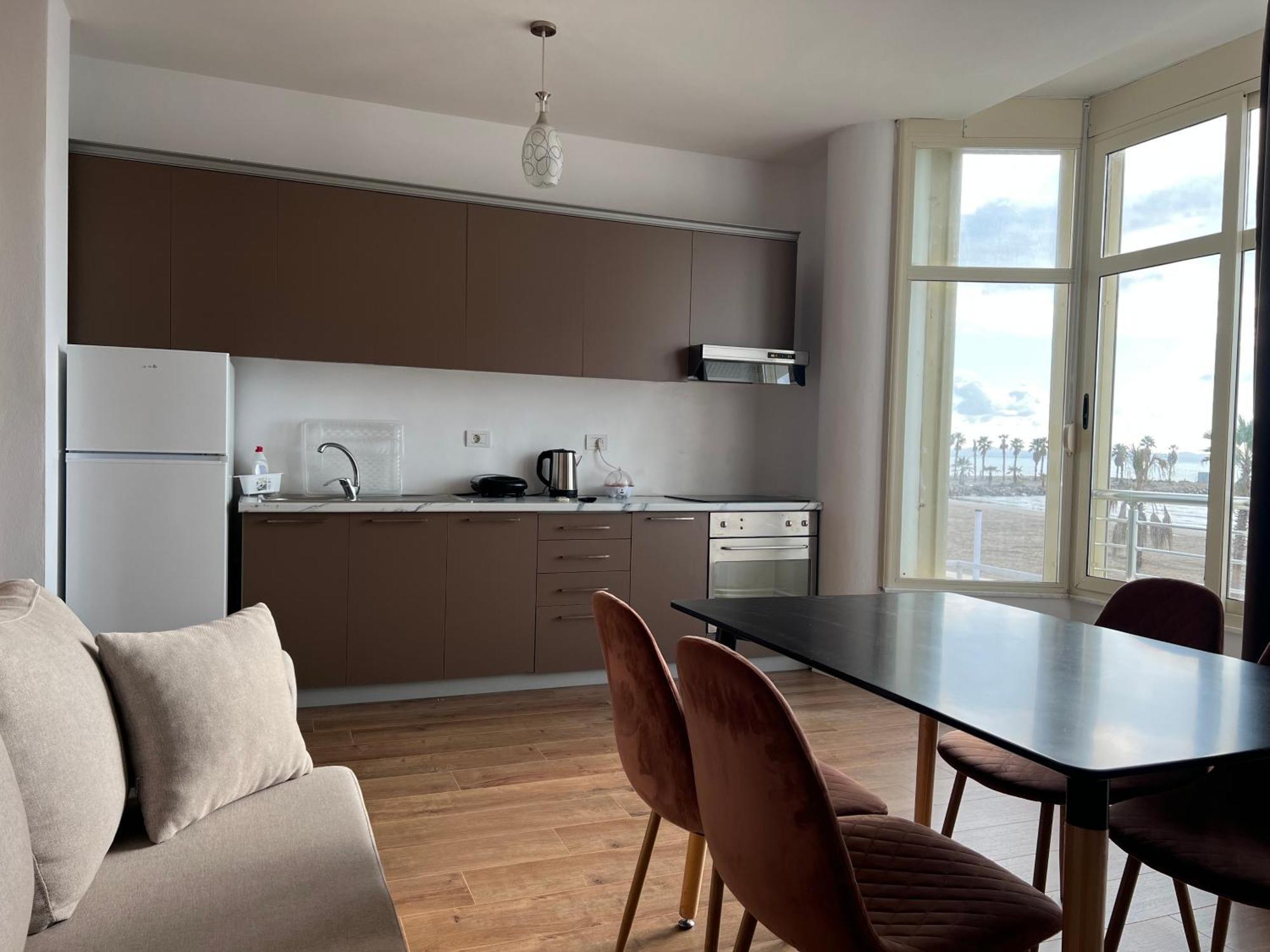Wave Beachfront Apartments Durrës Zewnętrze zdjęcie